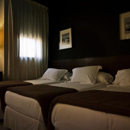 Hostal Badaloni Badalona Rom bilde